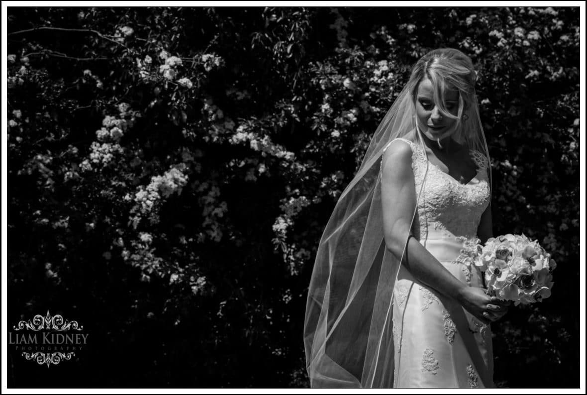Read more about the article Wedding of Niamh and Brian, Sacred Heart Church Roscommon, Hodson Bay Hotel |Westmeath Photographer